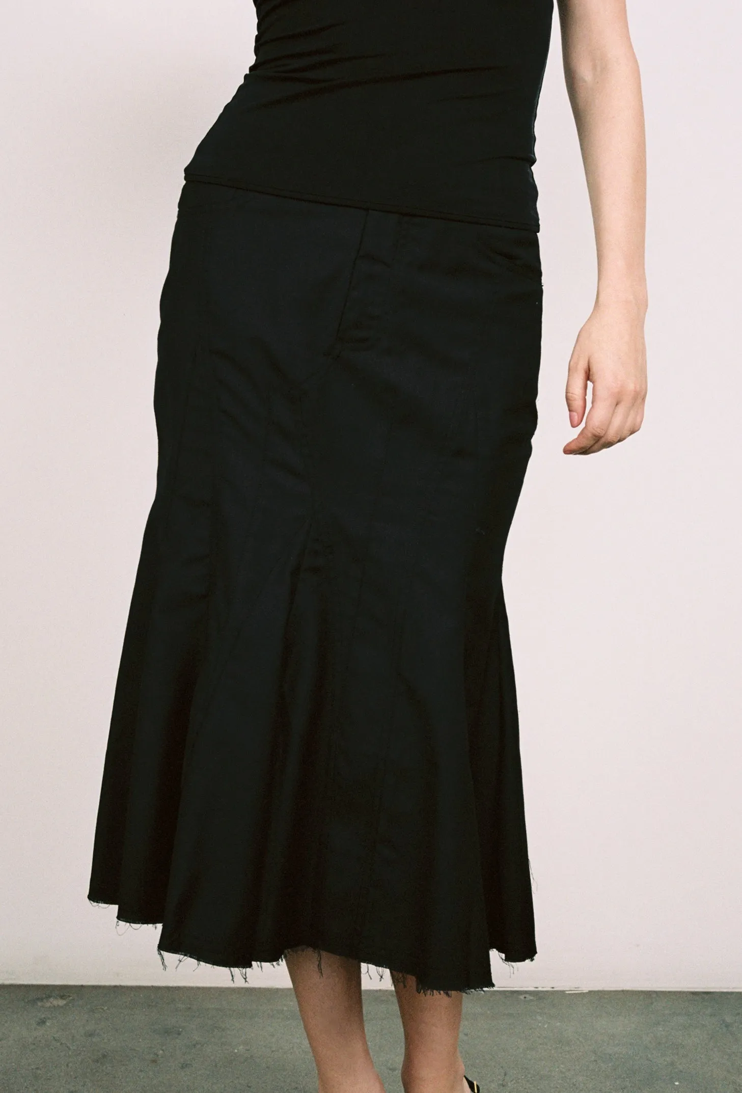 GAUDI SKIRT - BLACK