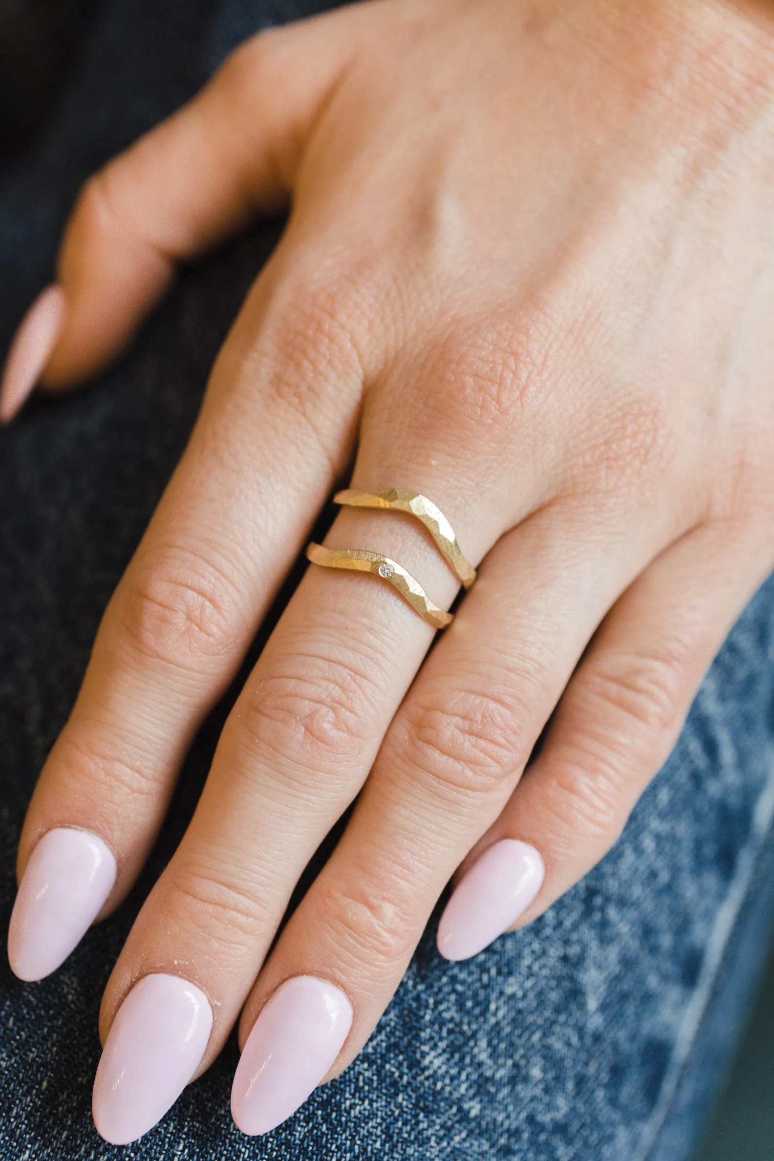 Multifaceted Contour Ring