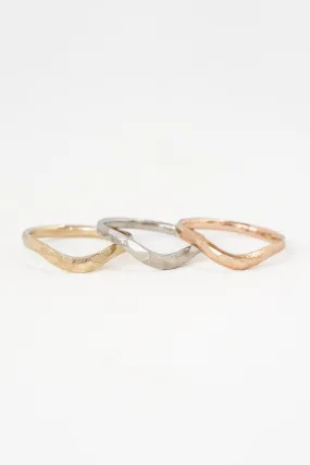 Multifaceted Contour Ring