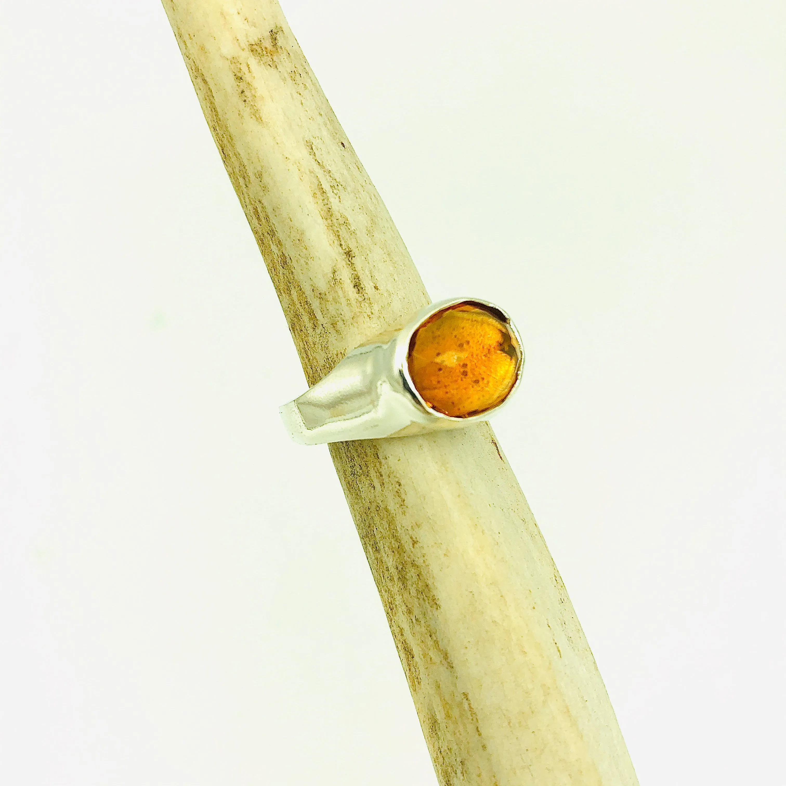 Oval top citrine ring